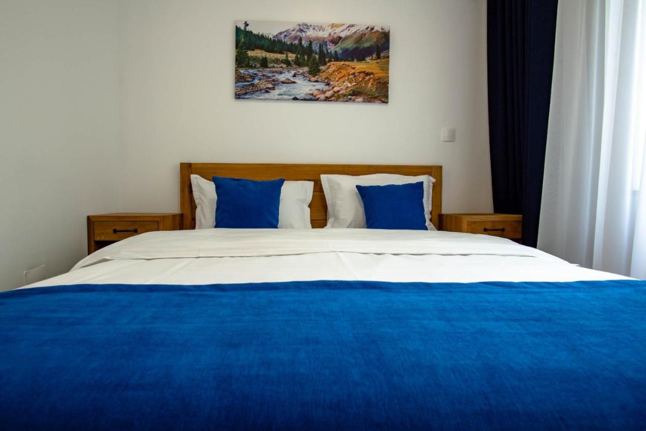 English House Bistrita  Ngoại thất bức ảnh