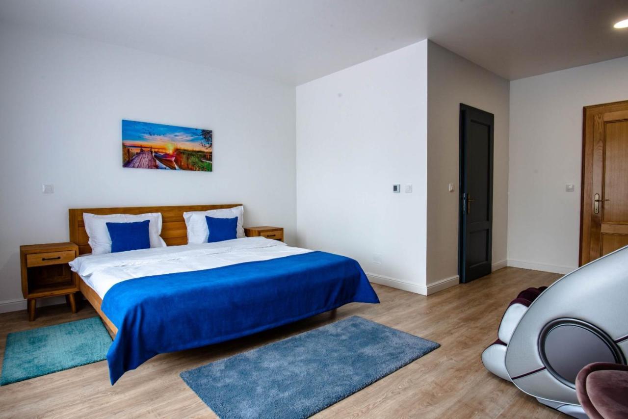 English House Bistrita  Ngoại thất bức ảnh